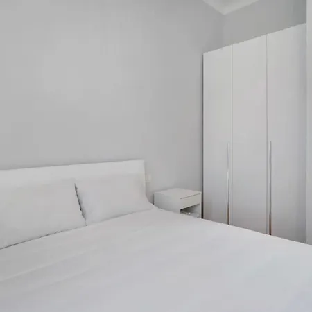 Casa Dante אלסיו